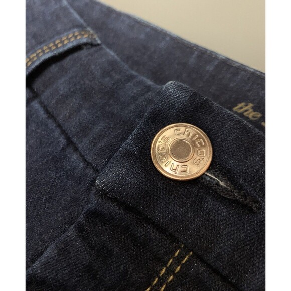 Chicos Dark Wash The So Lifting Crop Jeans Size 0.5 (6 - 30/23) Straight Stretch - Picture 3 of 13